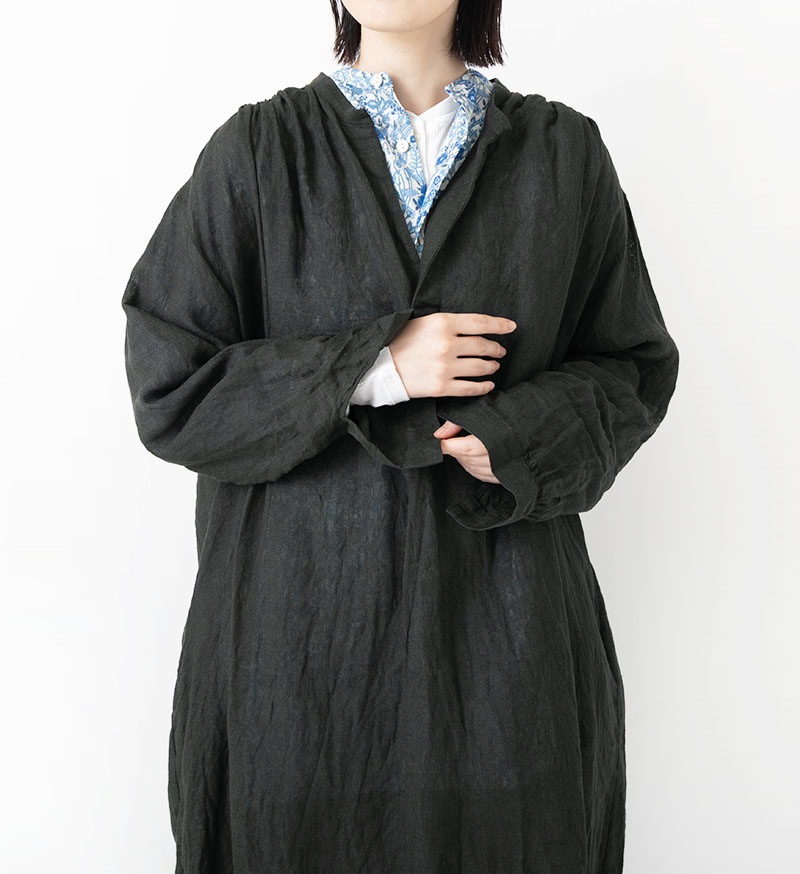 《FLAGSHIP STORE》&《ONLINE STORE》<br>VC-2810A<br>リネンスキッパーワンピース