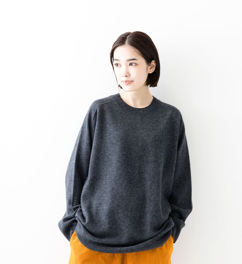 新品　Veritecoeur ヴェリテクール クルーネックニット ブラック SALE】<br>VCK-253<br>クルーネックニット - Back Number Sale