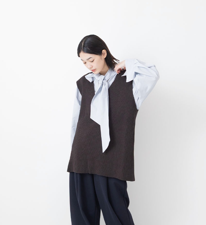★LTD-129<br>Cashmere V-Necked Vest