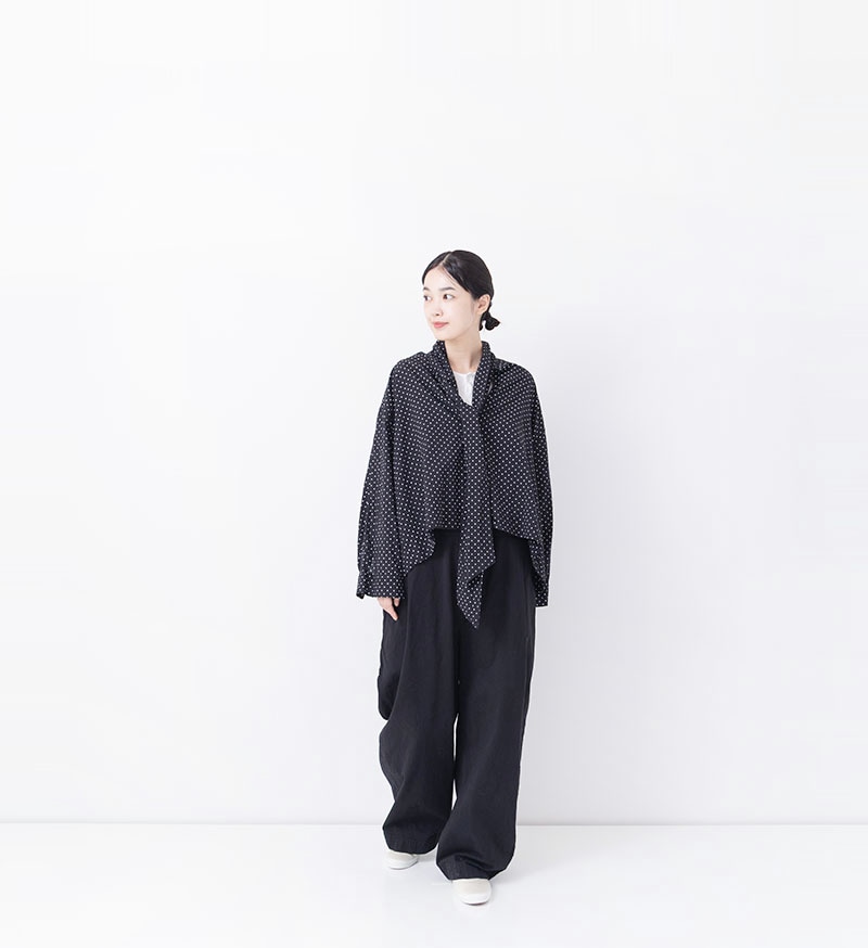 VC-2748<br>ドットタイカラーブラウス - COLLECTION