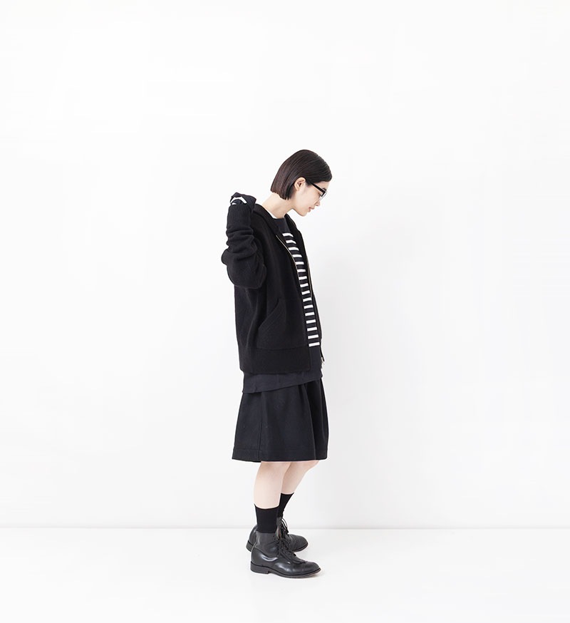 VCK-301<br>フーディージップニット