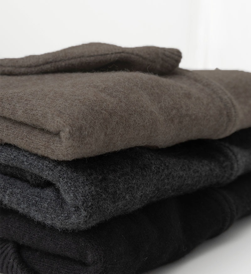 VCK-301<br>フーディージップニット