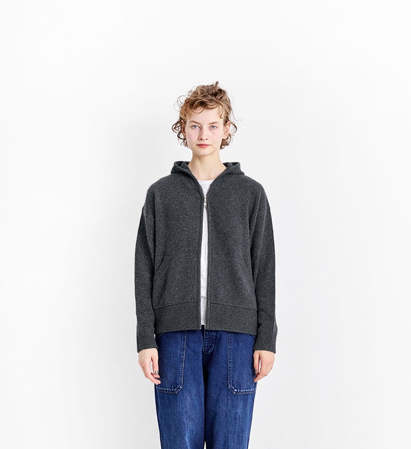 VCK-301<br>フーディージップニット