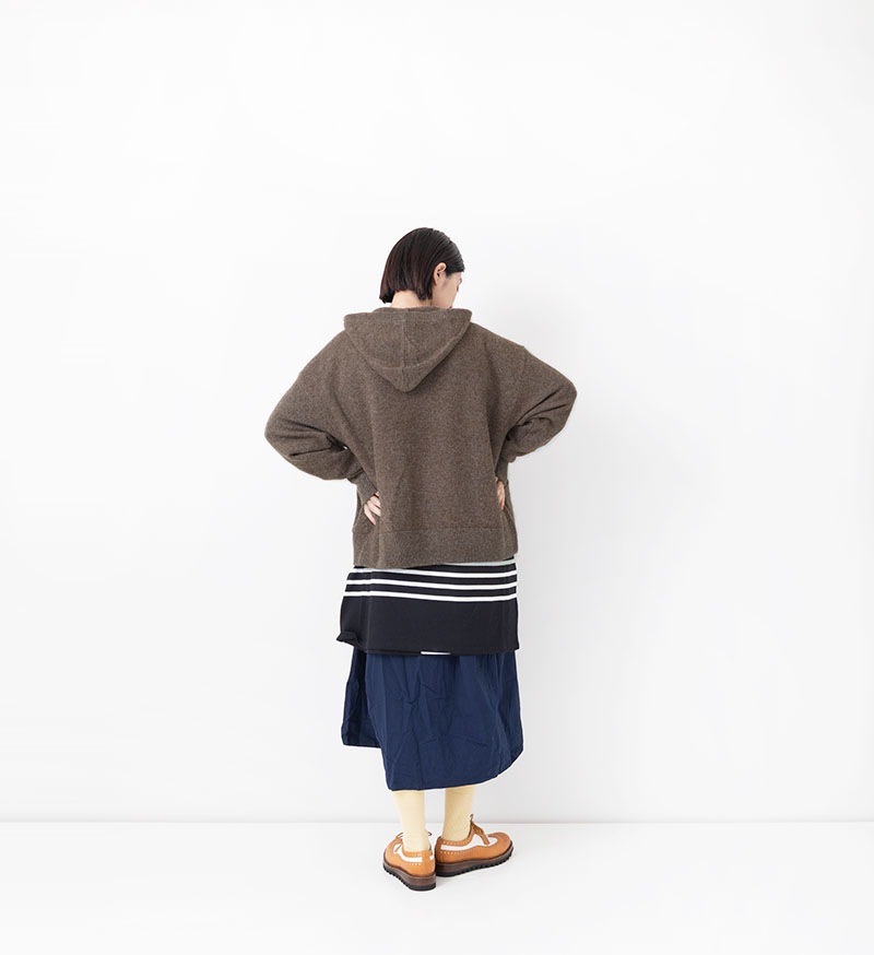 VCK-301<br>フーディージップニット