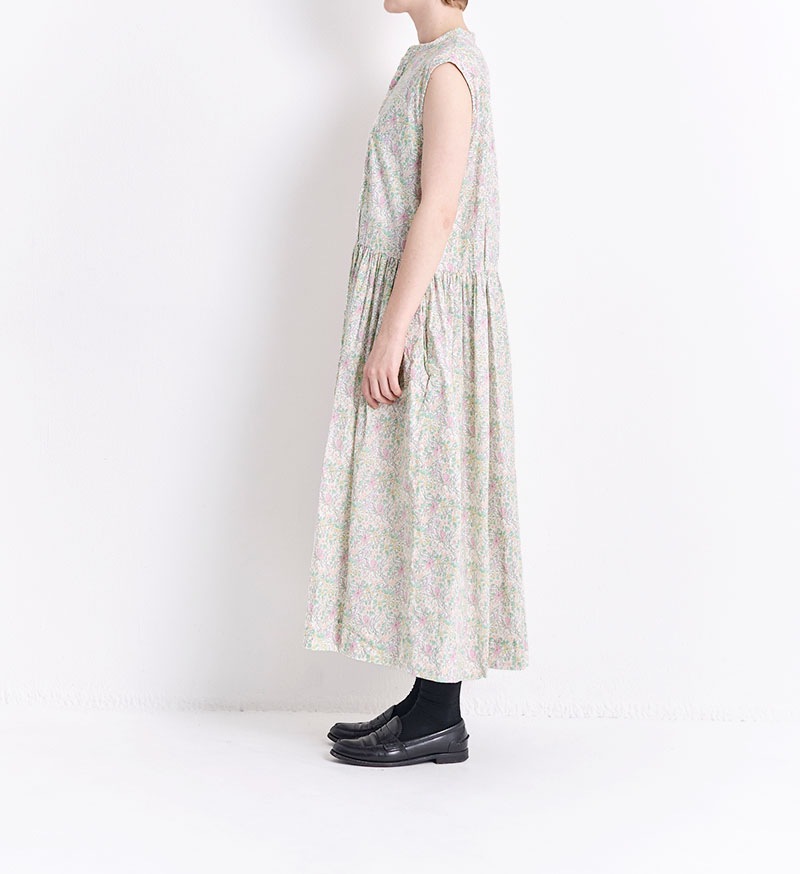 VC-2848<br>LIBERTY PRINT ノースリーブワンピース