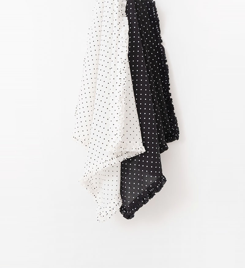 ☆たかちゃん☆極美品　ヴェリテクール　ウール100%　トラペーズライン　シ 000000006904_w82J6pp.jpg