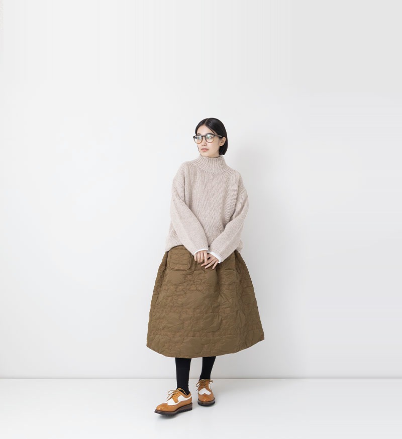 VCK-303<br>ハンドニットハイネックプルオーバー