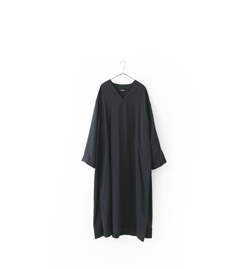 VC-2856<br>Vネックワンピース - COLLECTION - Veritecoeur(ヴェリテ