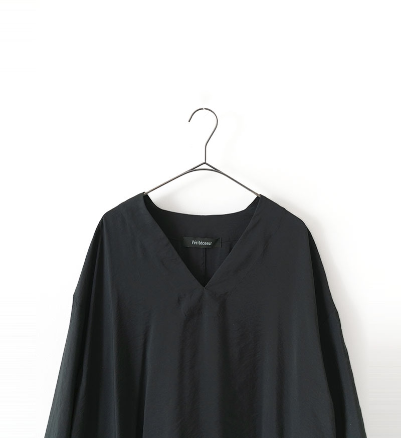 VC-2856<br>Vネックワンピース