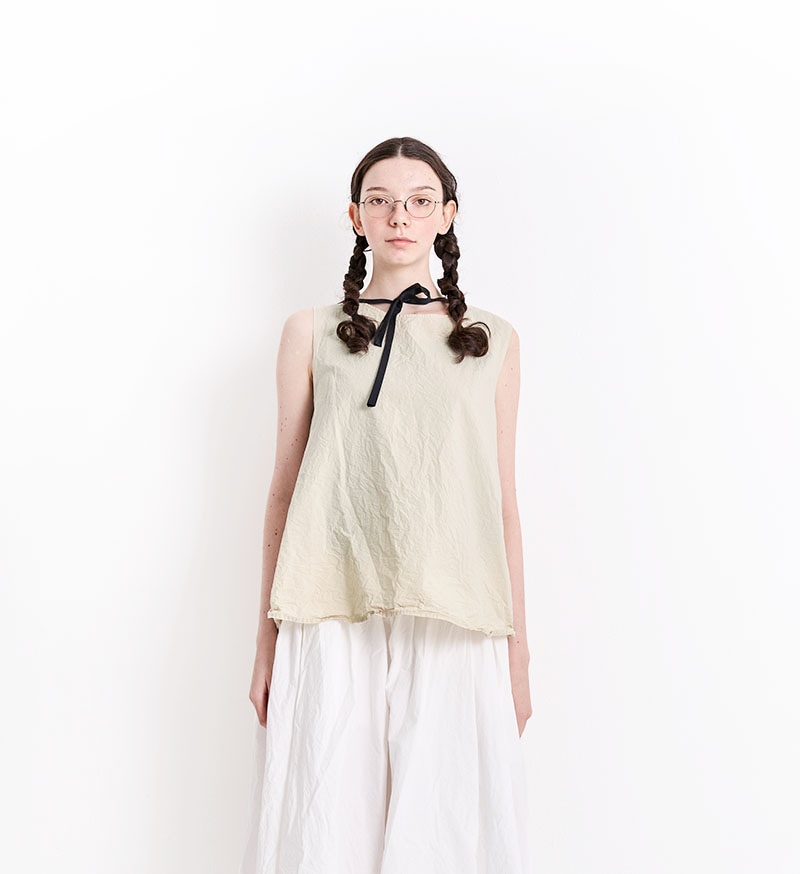 【超レア】muveil ストロベリーノースリーブ 超レア】muveil ストロベリーノースリーブ MUVEIL Online Shop