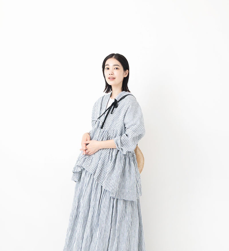 【SALE】<br>※Veritecoeur online 限定※<br>NT-113<br>リネンシャーリングブラウス