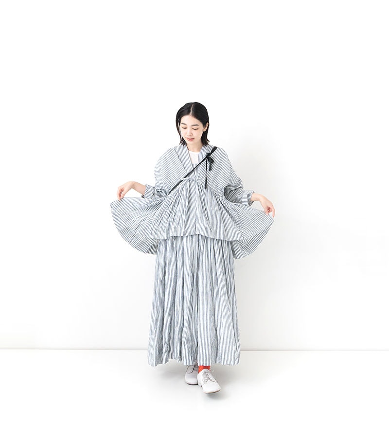 【SALE】<br>※Veritecoeur online 限定※<br>NT-113<br>リネンシャーリングブラウス