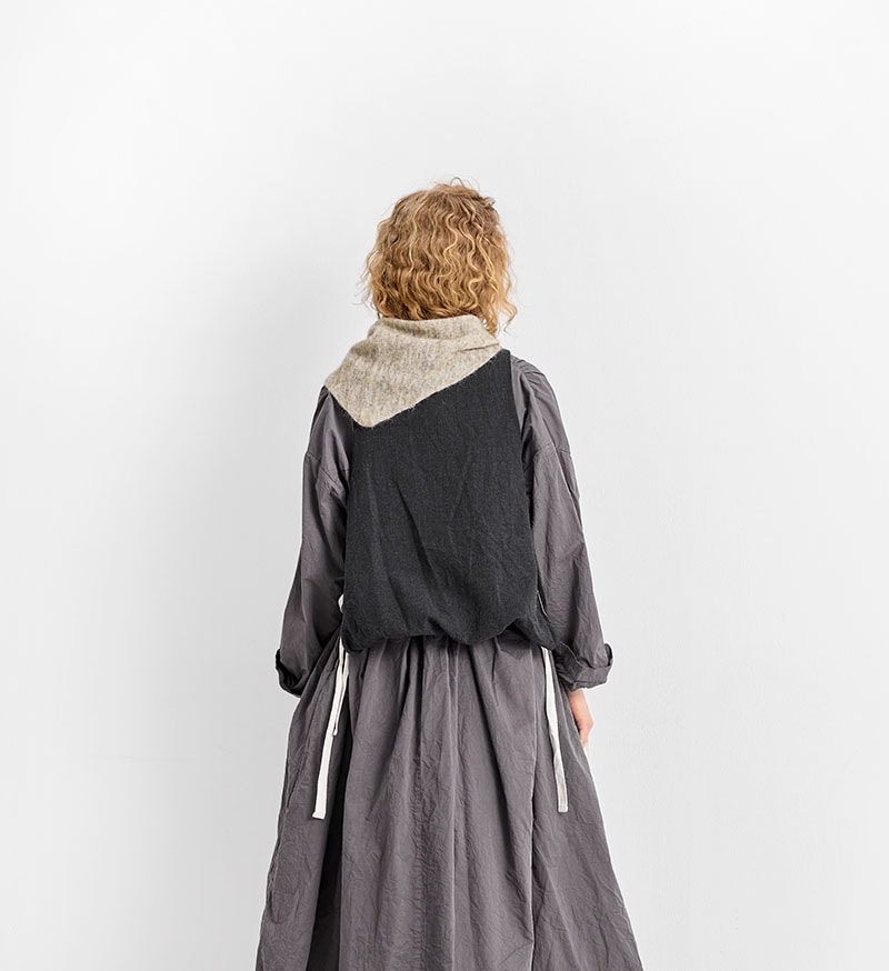 VCK-293<br>モヘアトライアングルストール - COLLECTION - Veritecoeur