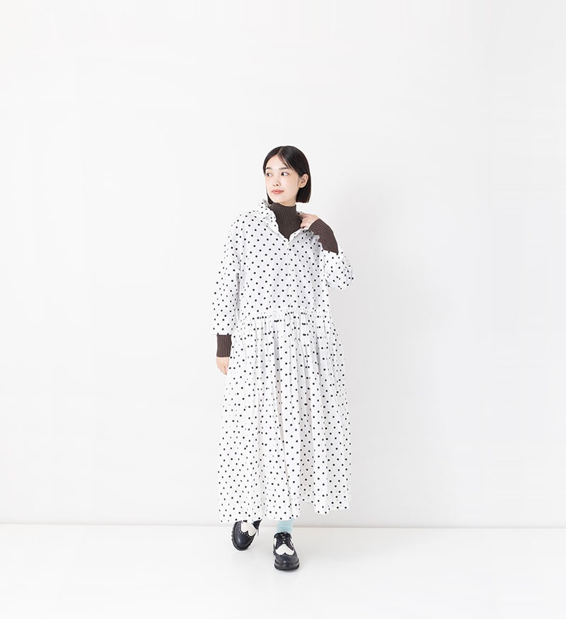 ST-156<br>ハイネックリブニット