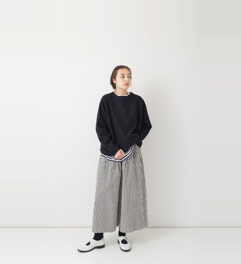 VC-2885B<br>ワイドクロップドパンツ
