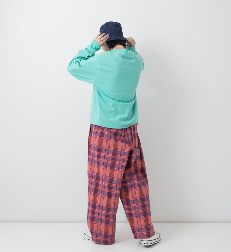 最終値下げ チェックパンツ 最終値下げ！未使用品！ 45R チェックパンツ ワイドパンツ 美品