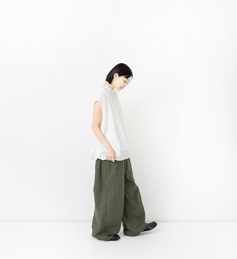 VéritécoeurヴェリテクールVCC-387ノースリーブプルオーバー未使用 Veritecoeur(ヴェリテクール) ノーカラーデニムカバーオール / VC-2577