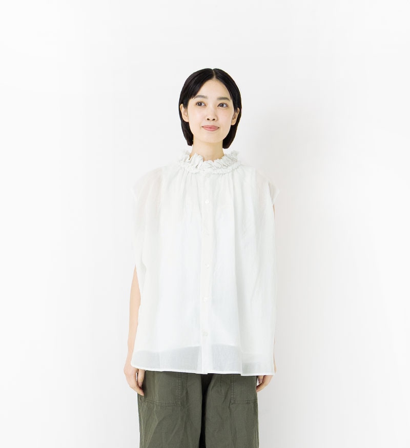 ワンダフルワールドの白ピコフリルブラウス　シミあり 洗える 】 ソフトツイル・アシンメトリーフリルブラウス（775513