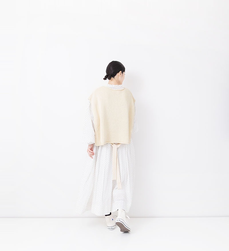 ヴェリテクール　VC-2340 　クリーニング済 ベスト　WOOL　ベージュ VCK-294<br>リボンニットベスト - COLLECTION - Veritecoeur