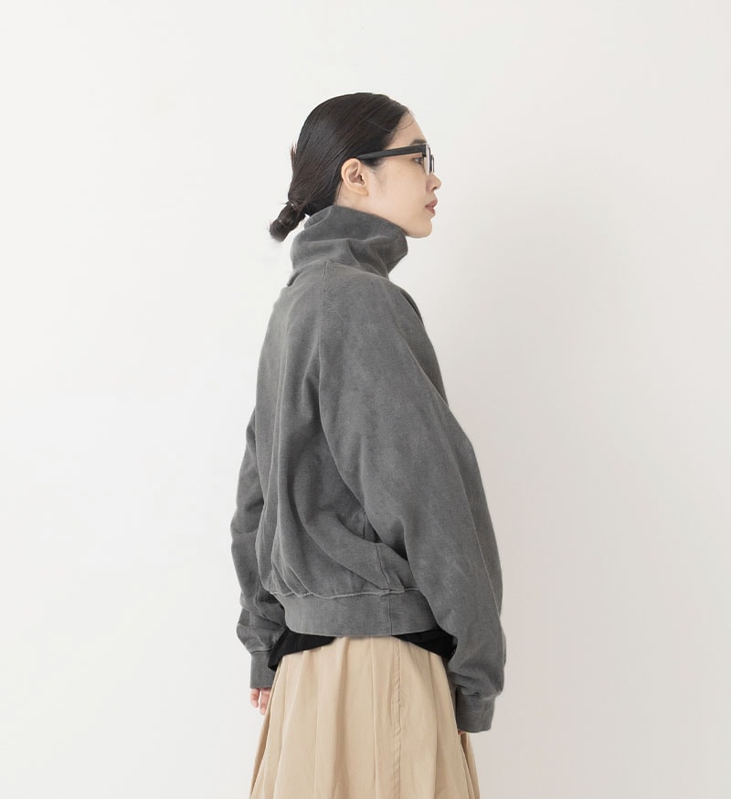 VCC-546<br>顔料染裏毛プルオーバー