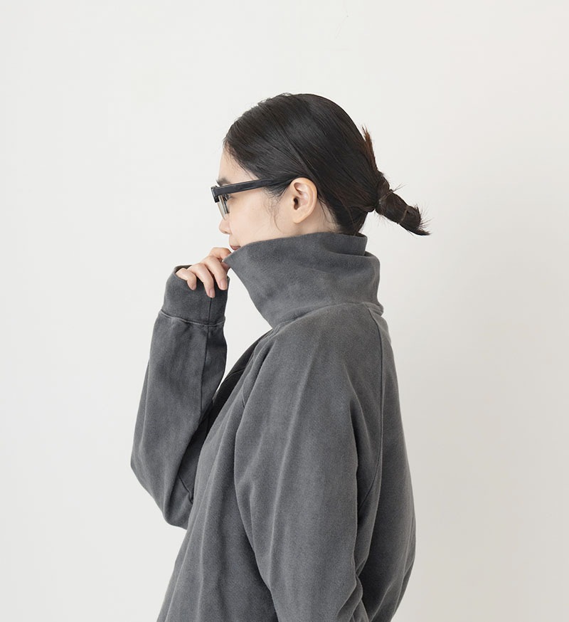 VCC-546<br>顔料染裏毛プルオーバー