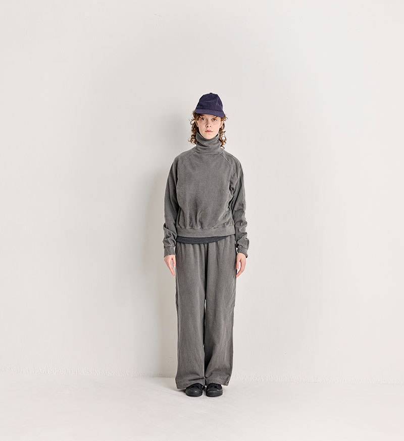 VCC-547<br>顔料染裏毛パンツ