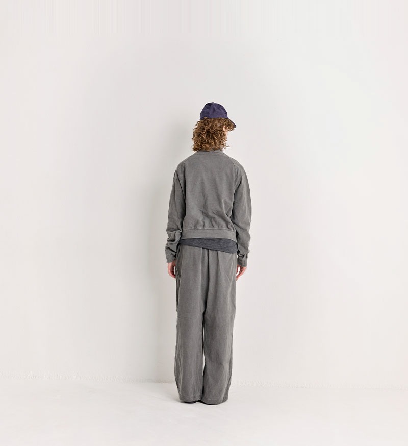 VCC-547<br>顔料染裏毛パンツ