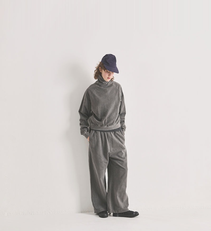 VCC-547<br>顔料染裏毛パンツ