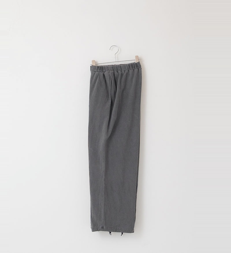VCC-547<br>顔料染裏毛パンツ