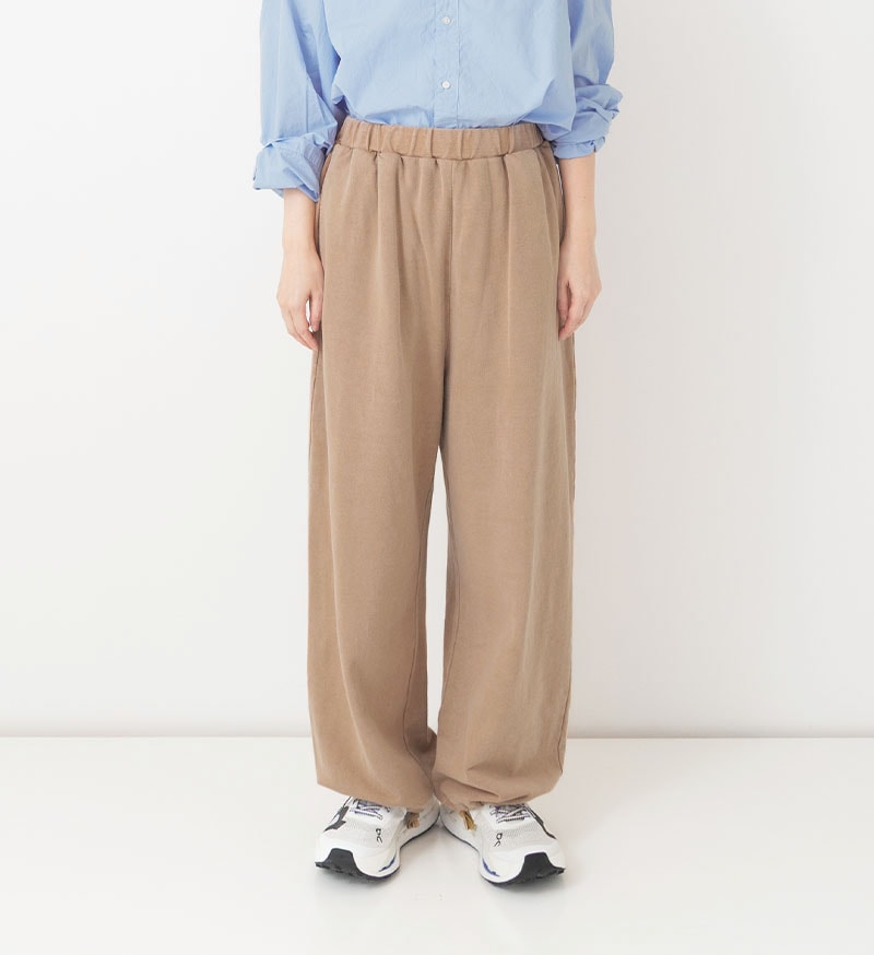 VCC-547<br>顔料染裏毛パンツ