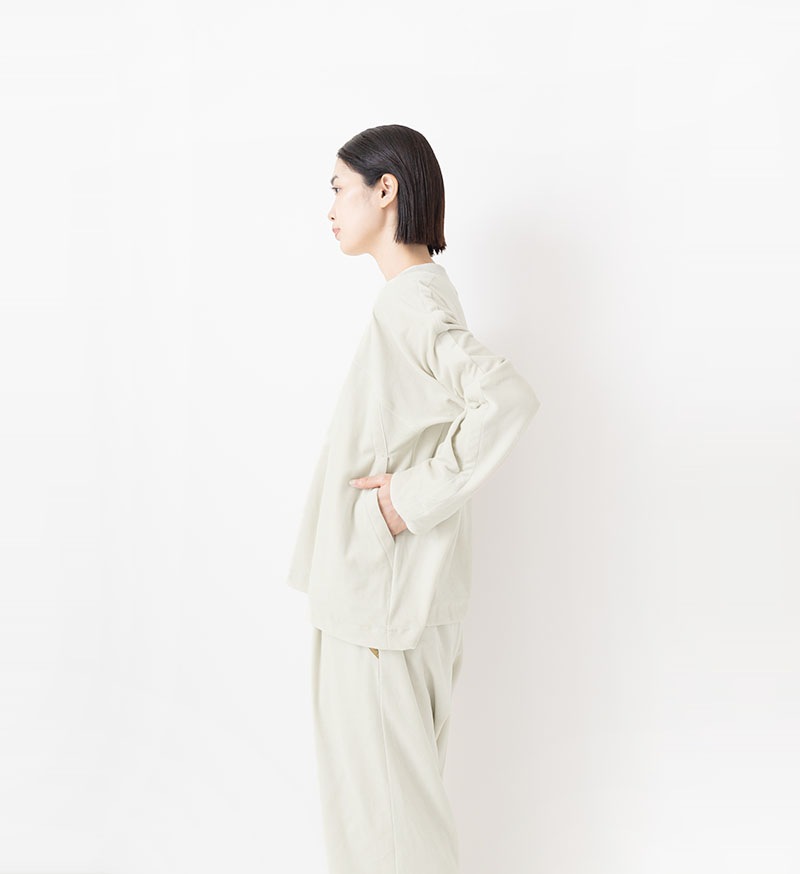 VCC-511<br>ベロアプルオーバー