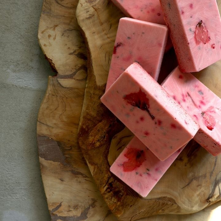 【特VERO品】<br>CHEESECAKE mini<br>桜＆グリオットチェリー<br>3月17日から3月21日発送