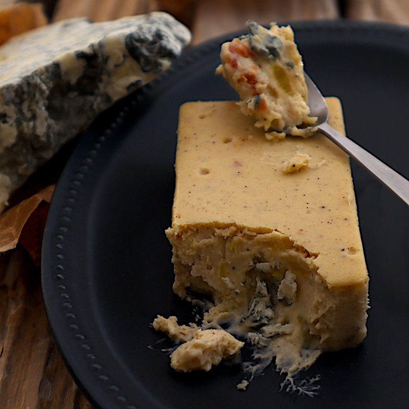 CHEESECAKE mini<br>ゴルゴンゾーラ＆パイナップル<br>11月11日から11月15日発送