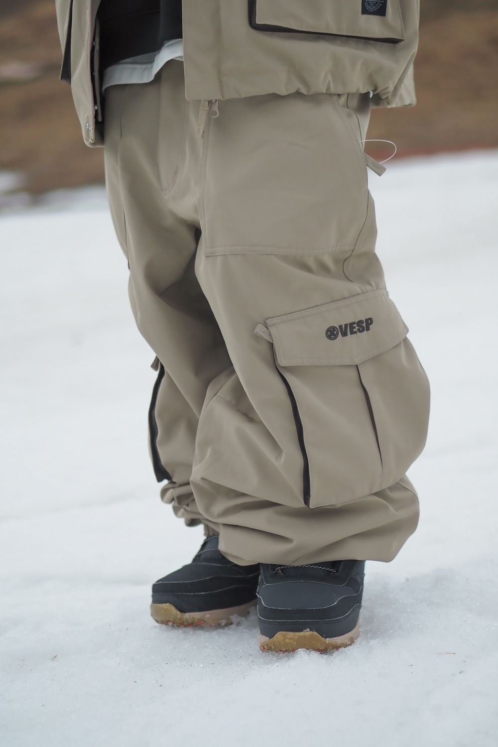Wide Jogger Cargo Pants