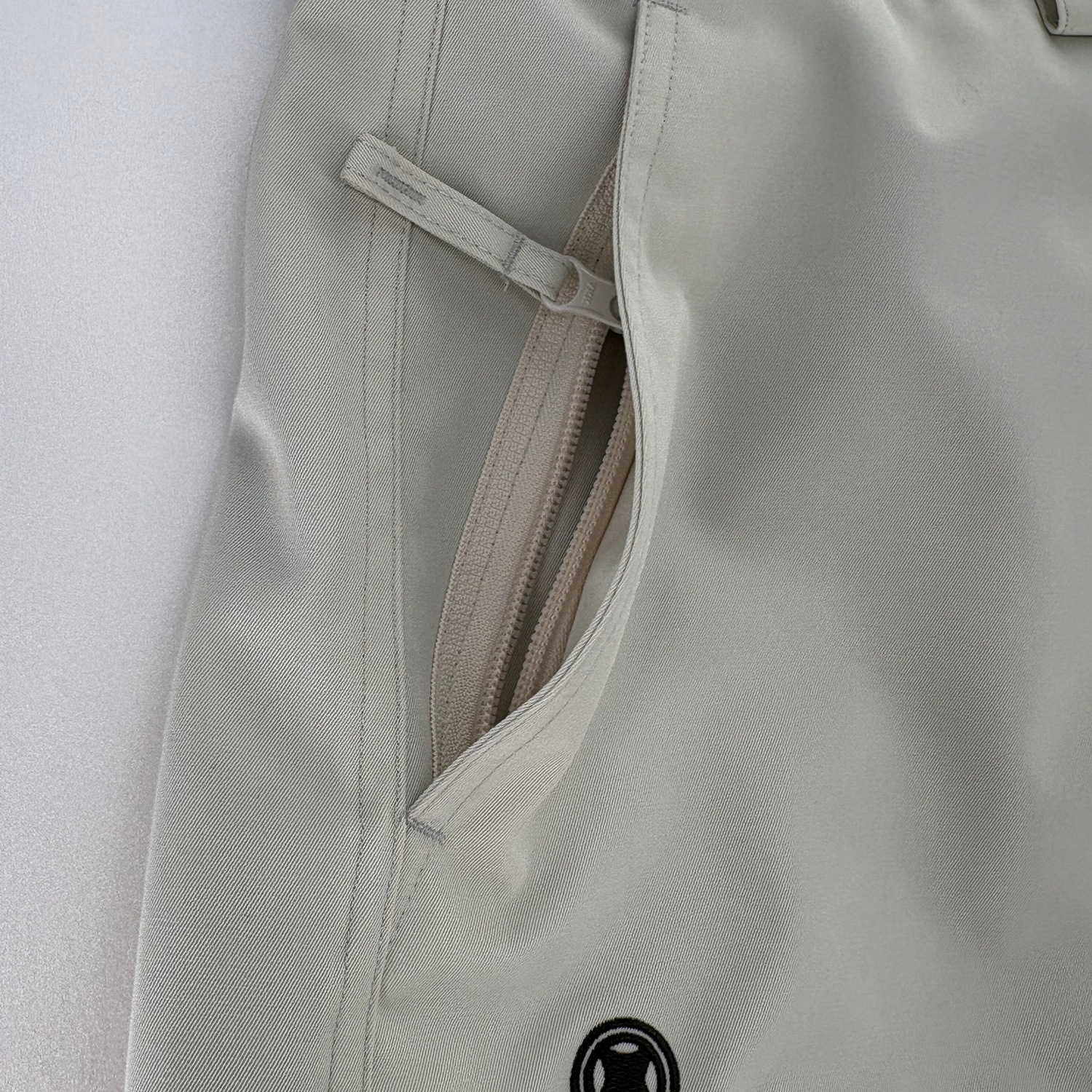 Wide Jogger Cargo Pants