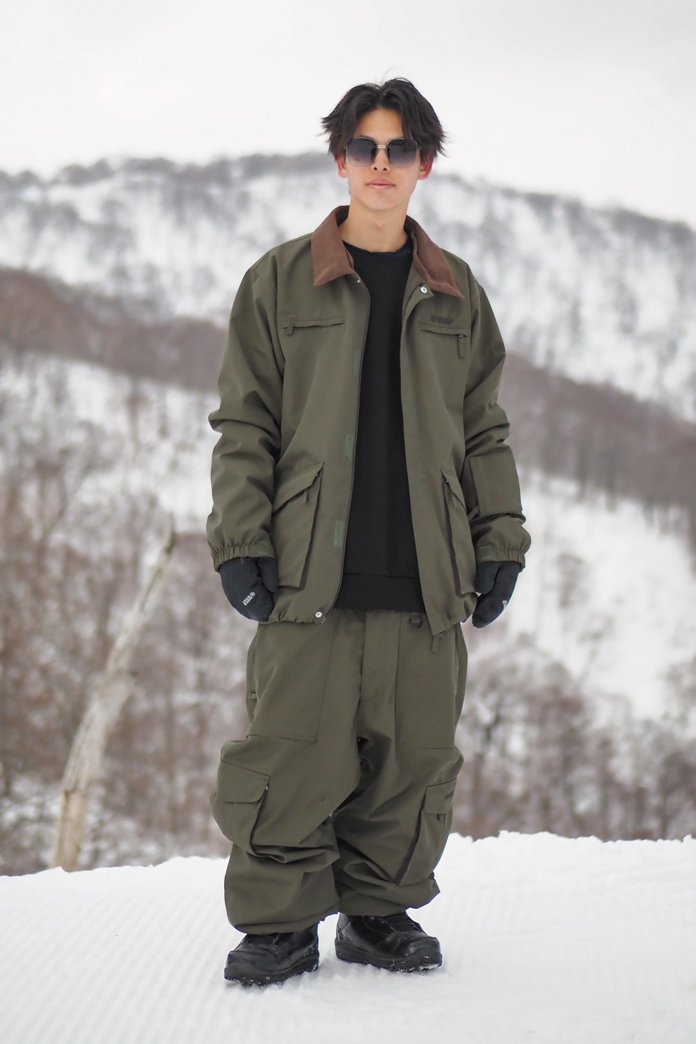 Wide Jogger Cargo Pants