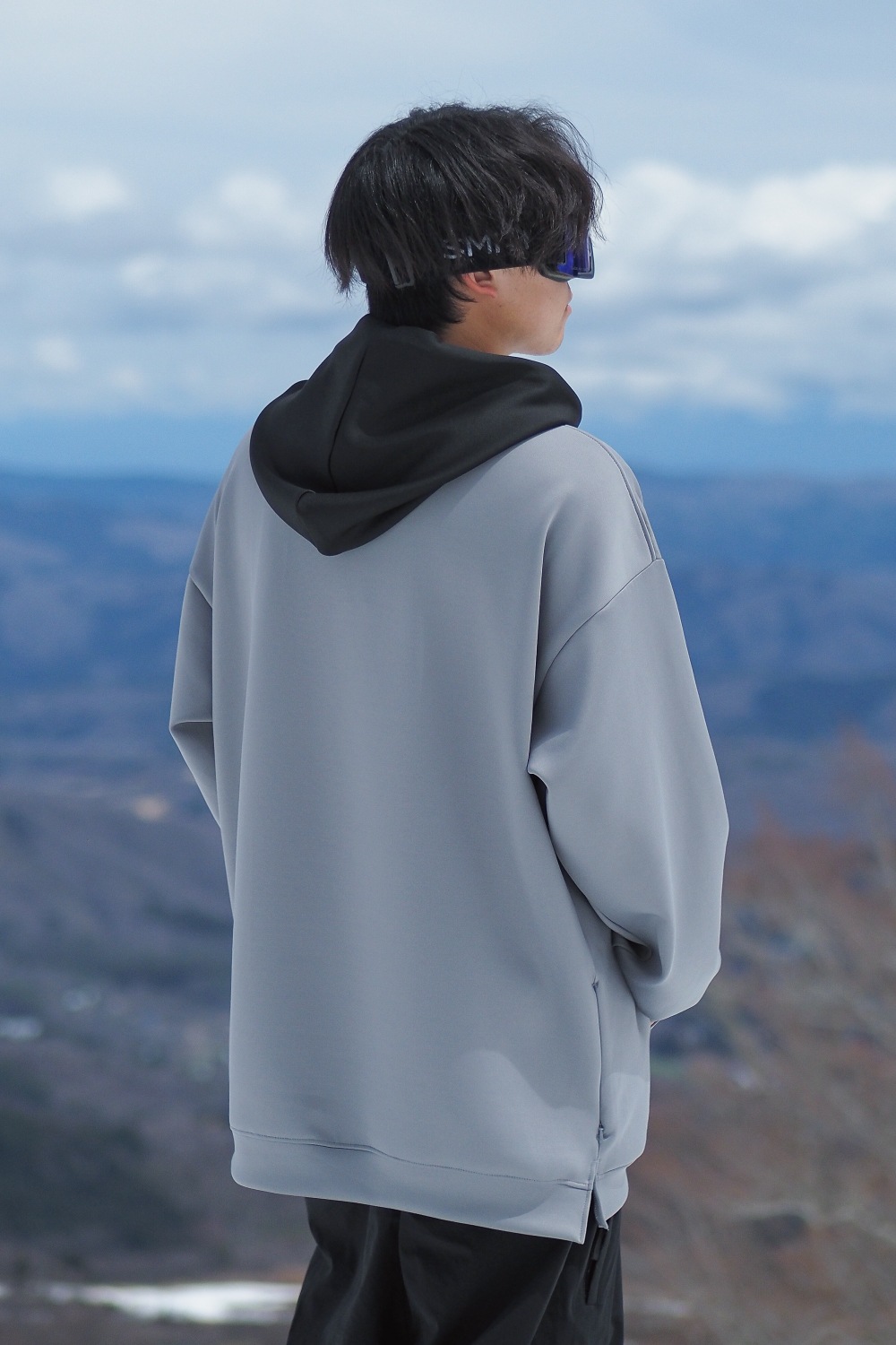 Two-tone Hood  Stretch Knit Parka