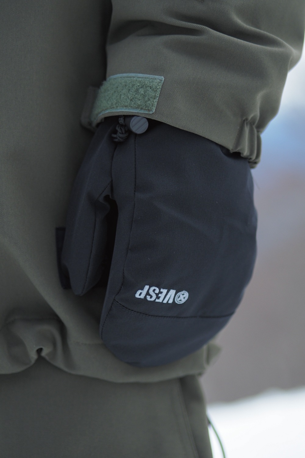 Stretch Light Mitten
