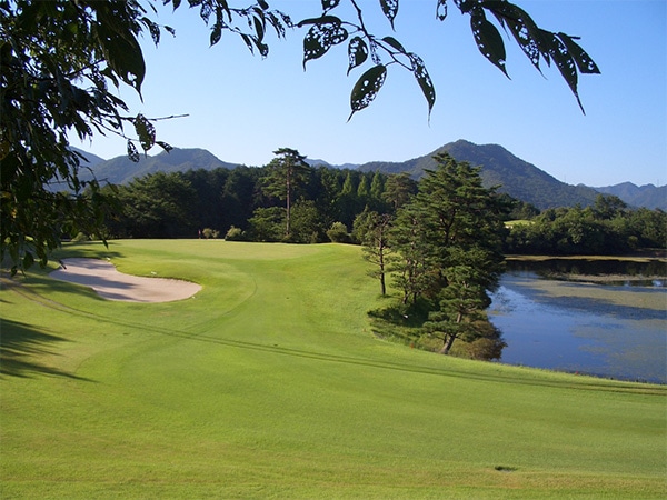 【お1人様1セット限り】4/1～6/30☆【注意事項要確認】西脇CC　平日プレー券(4名分×1枚セット)