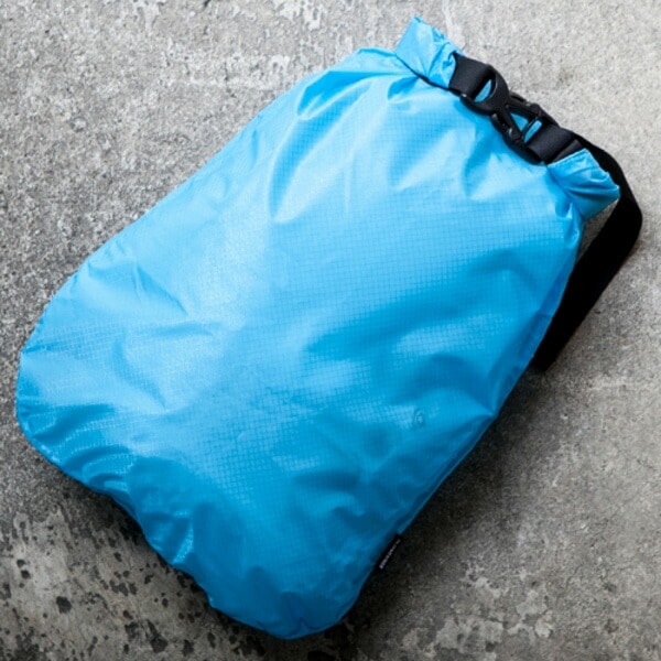 FAIRWEATHER dry sack cyan [フェアウェザー]