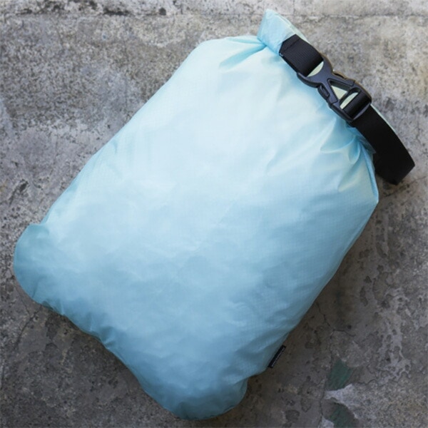 FAIRWEATHER dry sack light blue [フェアウェザー]