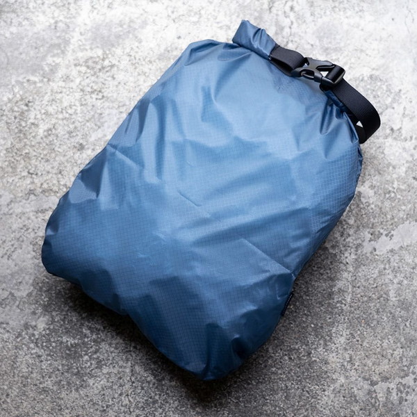 FAIRWEATHER dry sack slate blue [フェアウェザー]