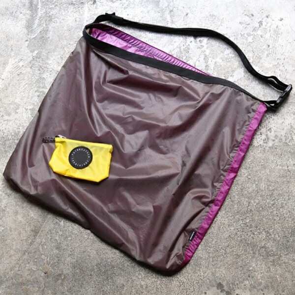 FAIRWEATHER packable sacoche gray/purple/yellow [フェアウェザー]