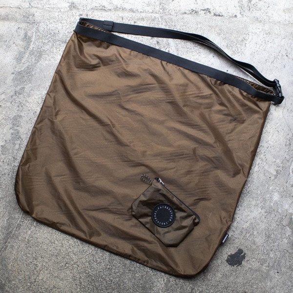 FAIRWEATHER packable sacoche coyote brown [フェアウェザー]