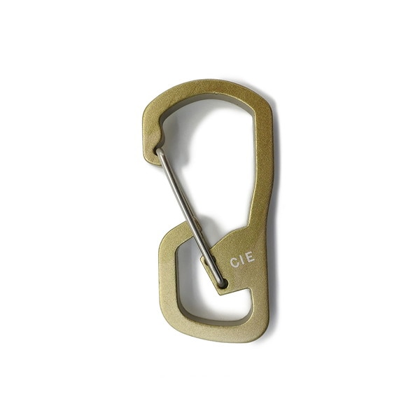 [当日出荷可] CIE 2 Rooms Carabiner USDesart Tan [シー]