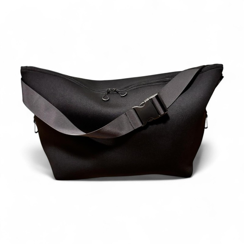 [当日出荷可][30%OFF][40%OFF] &NUT NEOPRENE MESSENGER BAG blk [アンドナット]