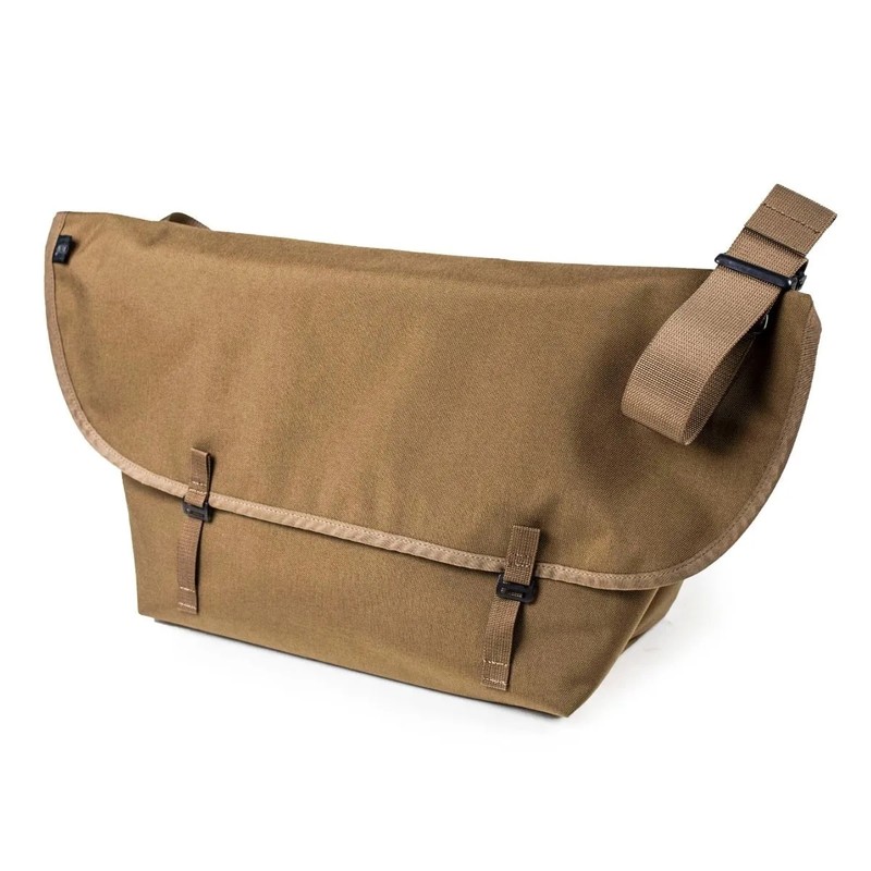 BLUE LUG the messenger bag all coyote [ブルーラグ]