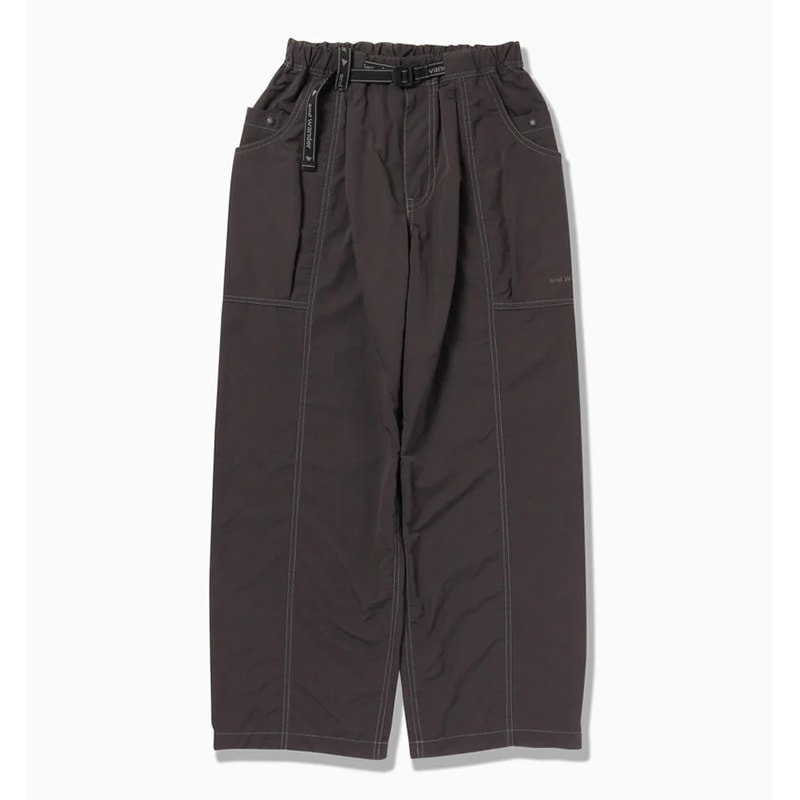 [当日出荷可] and wander crinkled nylon pants charcoal [アンドワンダー]