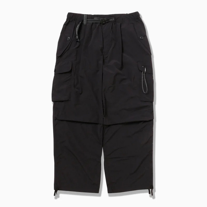 [当日出荷可] and wander oversized cargo pants black [アンドワンダー]