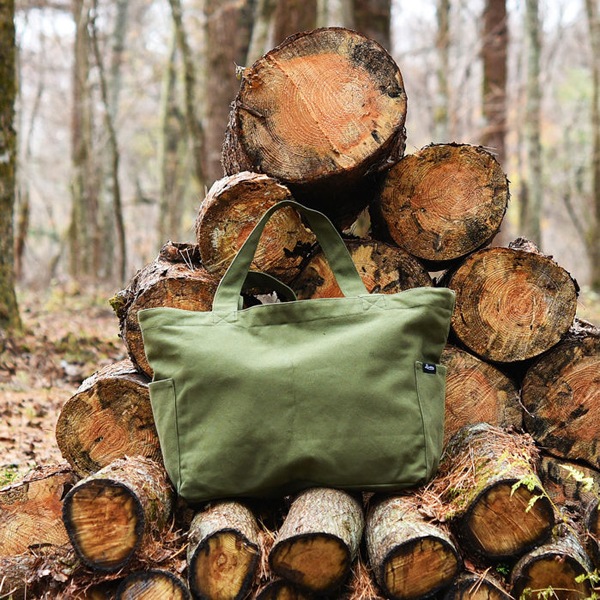 ジッパートート アメリカ製 レザーストラップ オリーブ コットンツイル バッグ ARTIFACT Olive Twill Zipper Tote w/ ジッパートート アメリカ製 レザーストラップ オリーブ